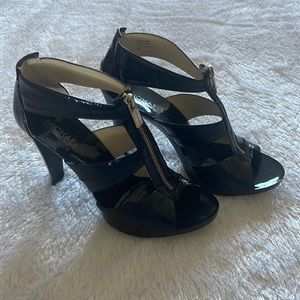 Michael Kors black heels. Patent leather size 7 1/2